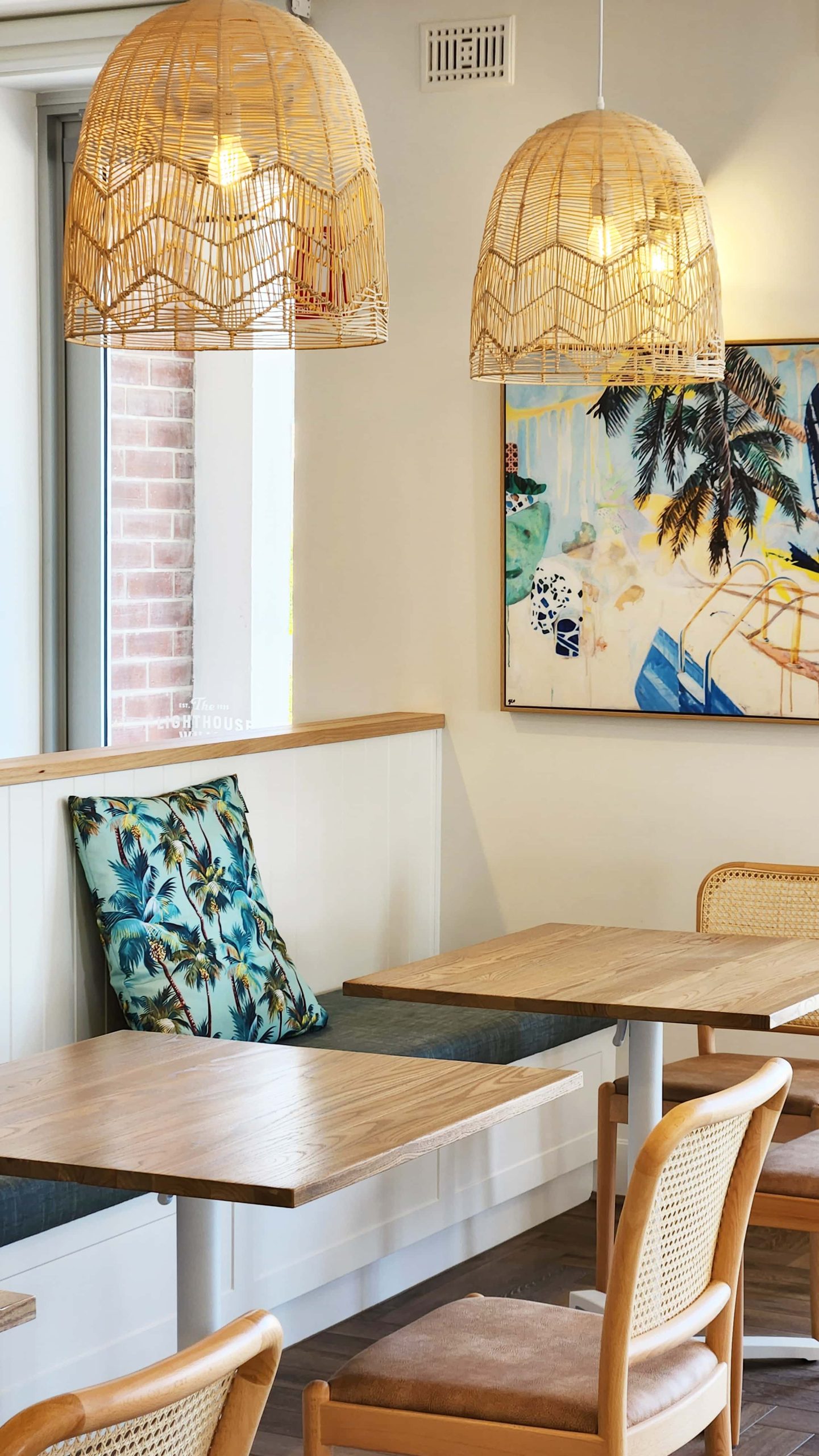 Dining 8