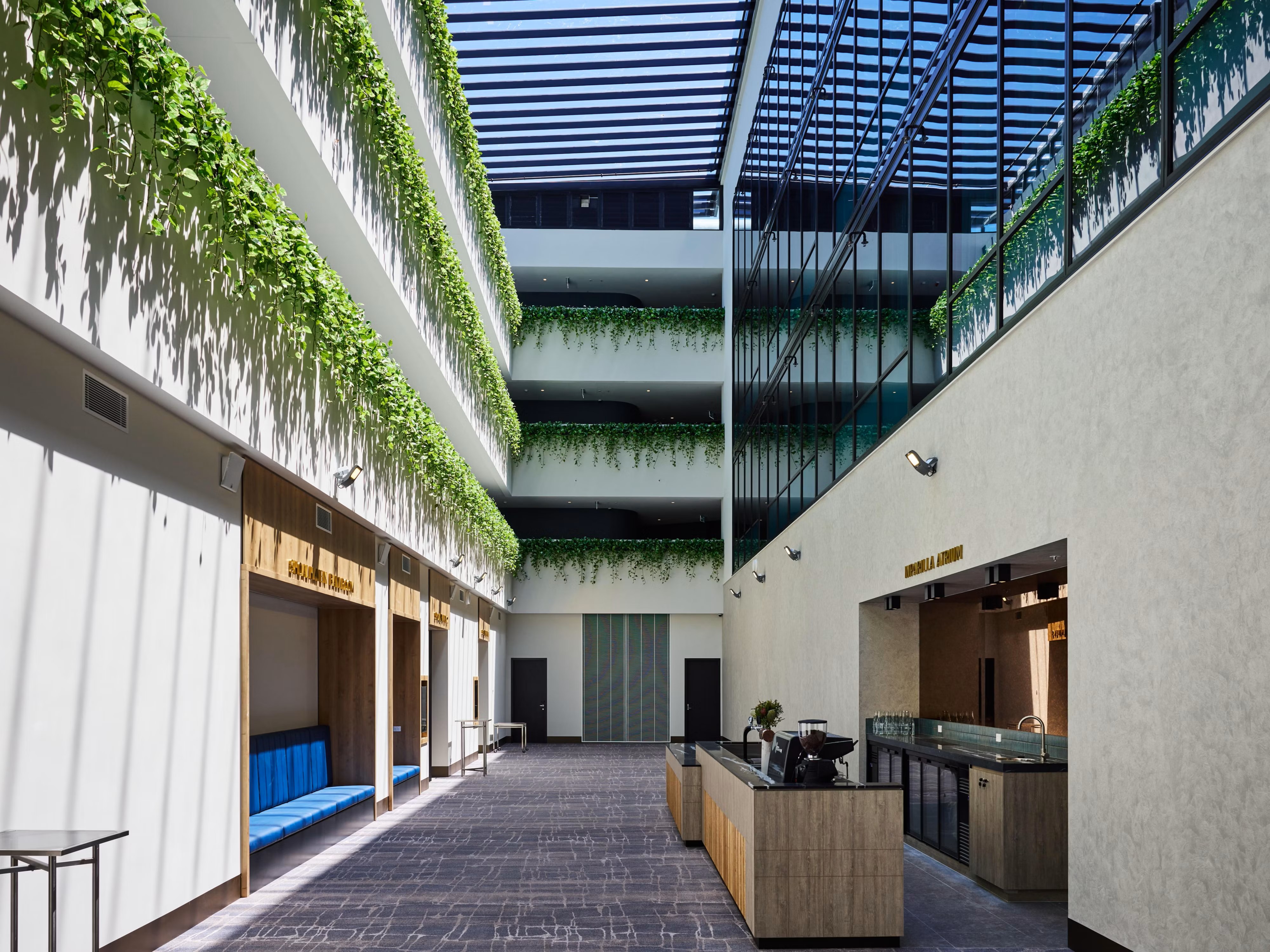 crowne-plaza-adelaide-10206427846-4x3